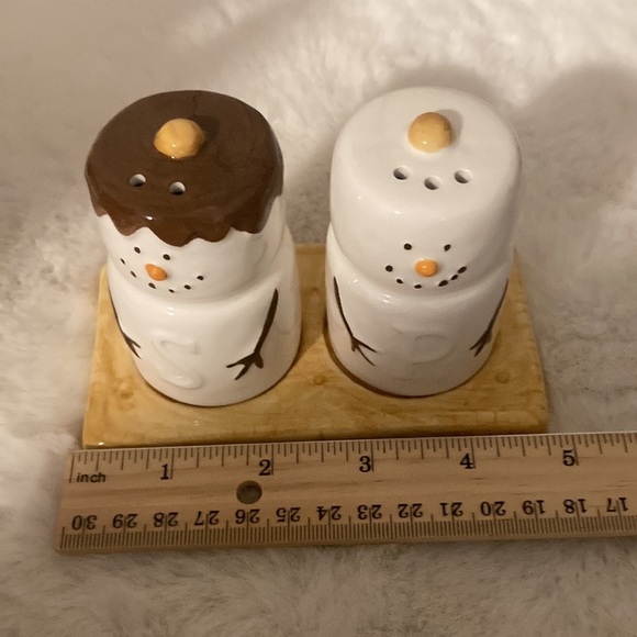 Magenta Home S’mores Shakers - Picture 10 of 11